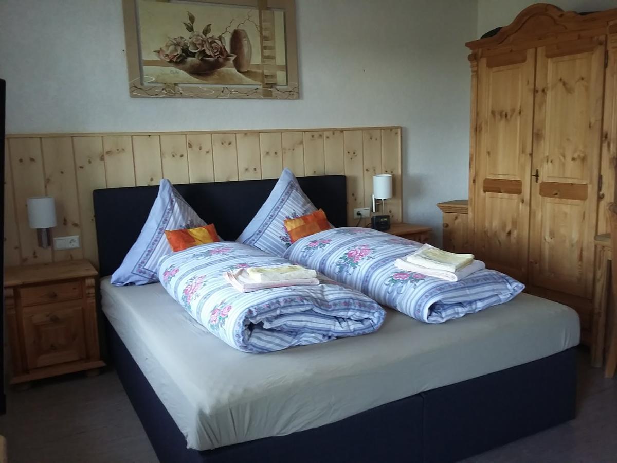 Berggasthof-Pension Todtnauer Hutte Фельдберг Экстерьер фото